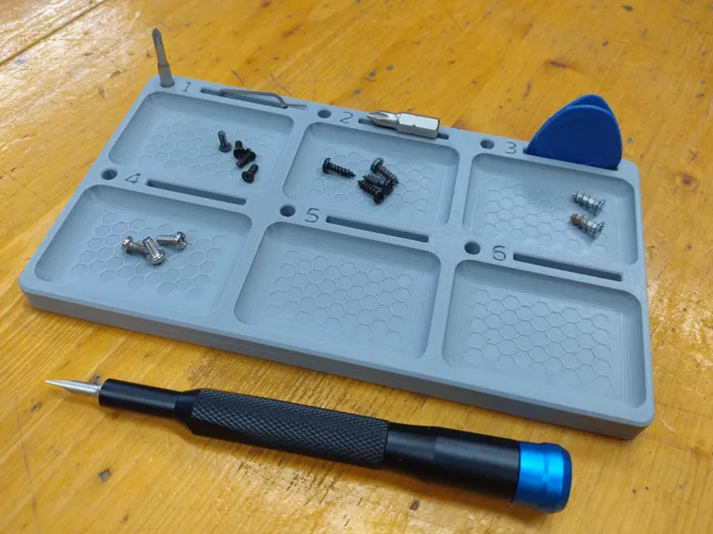 Screws Tray