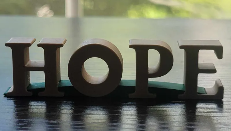 'Hope' Decoart - Linear, Round 'O'