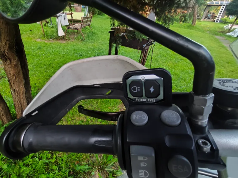 r1200gs left handle space for FutureEYES remote
