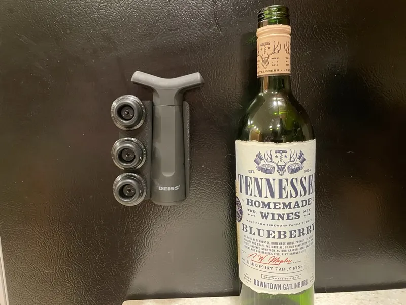 Wine Pump Organizer (Deiss)