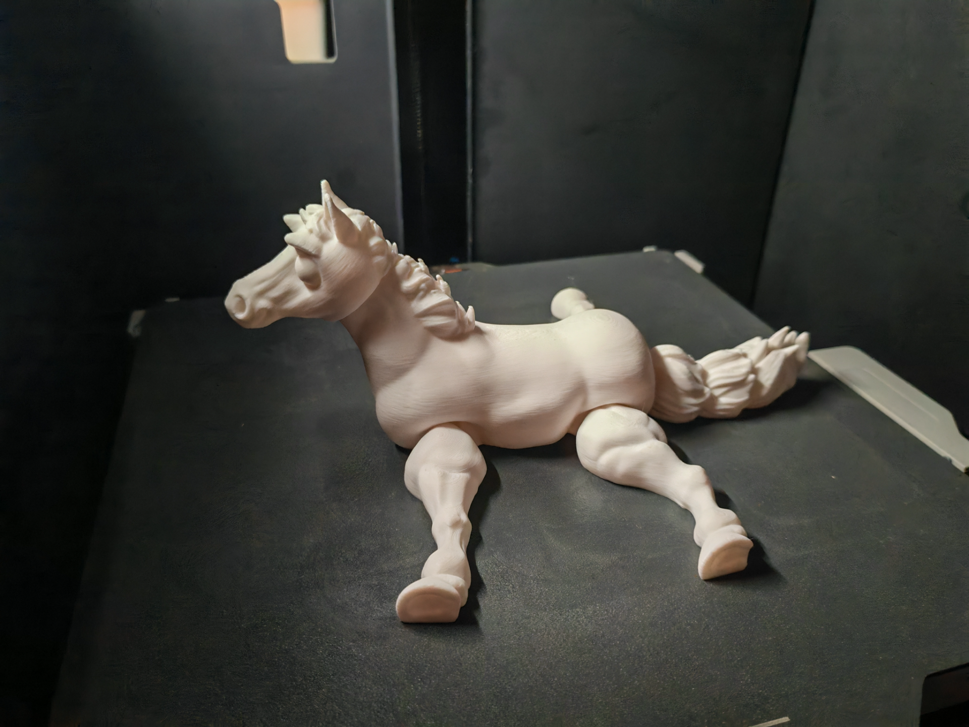 Miniatura 1 do modelo 3D 马年网红马，铰链可动玩具马