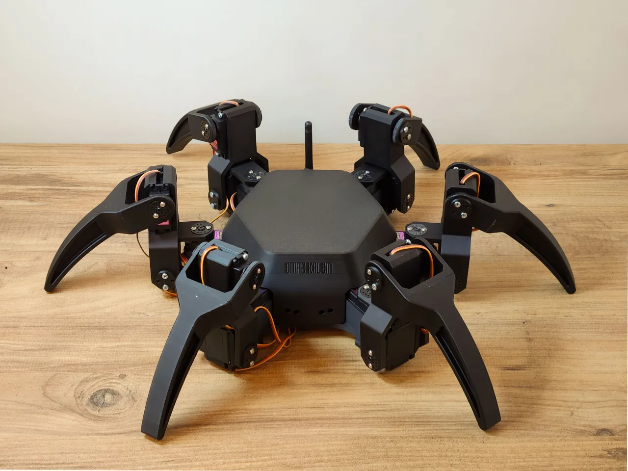 Hexapod Spider Robot with Servo & Arduino view 2