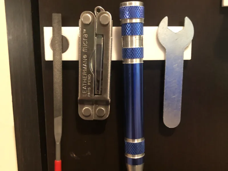 magnetic tool holder