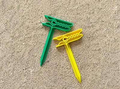 Beach Towel Clip II with extended spike