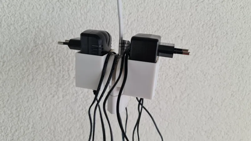 Power Supply Holder (E-Car-Kids/Toy Cars etc.)
