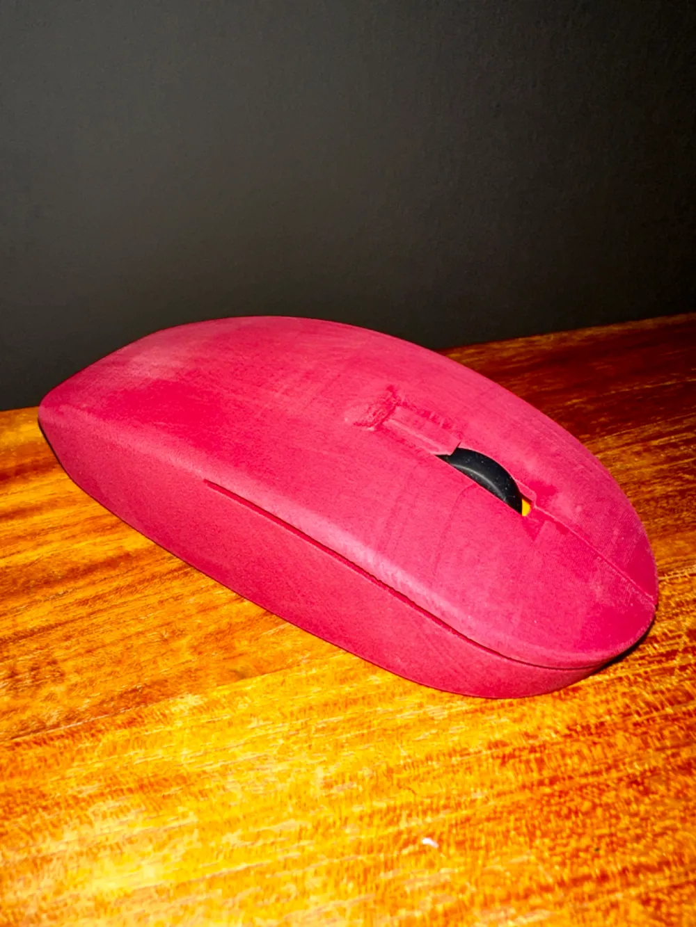 Minimalistic mouse shell for bambu lab wireless mouse by lukasglowinski