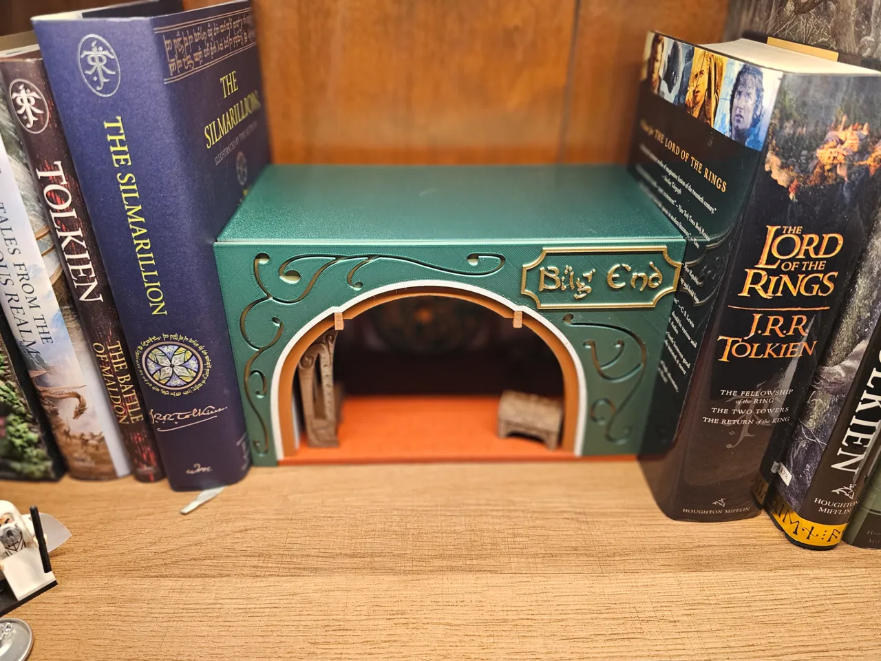 Lord of the Rings Bag End Hobbit Book Nook view 3
