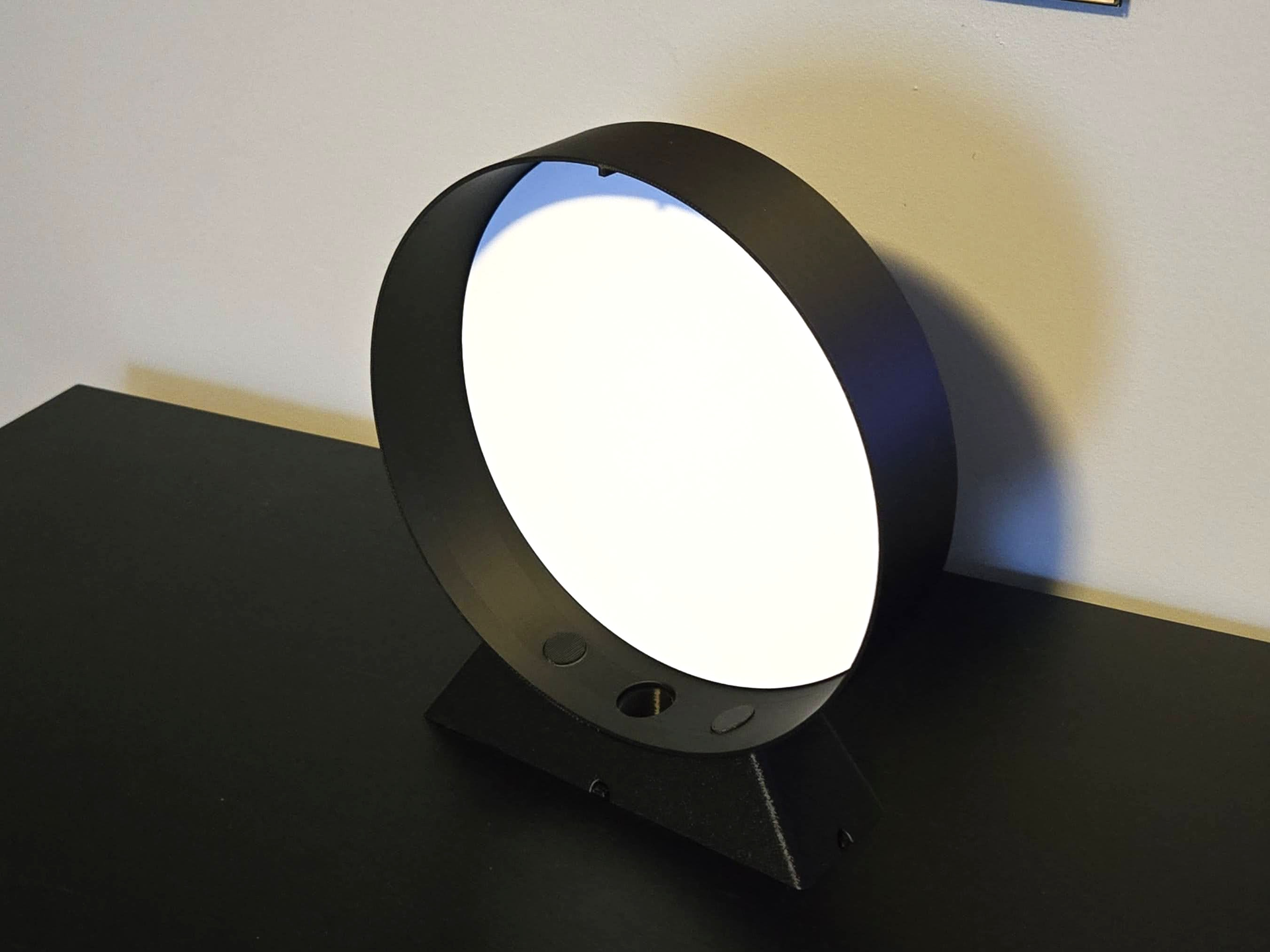 Desktop Stand & Frame for Round CO Lightboxes