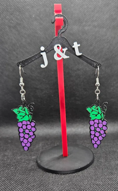 Grape's earrings view 2