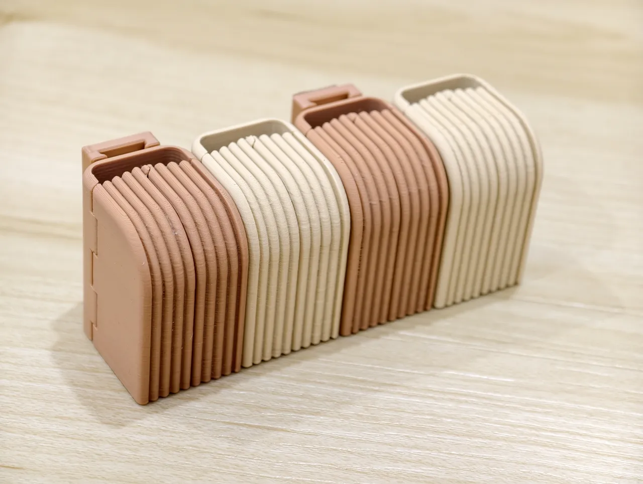 SnapBrush Minimalist Auto-Close Toothbrush Holder view 3