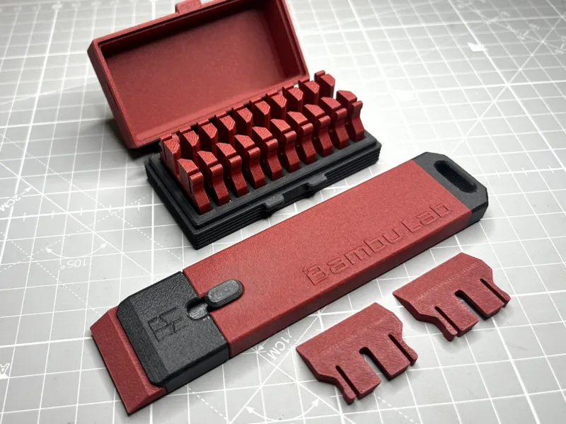 Pro Scraper (Best Feel) + Refills Case Set