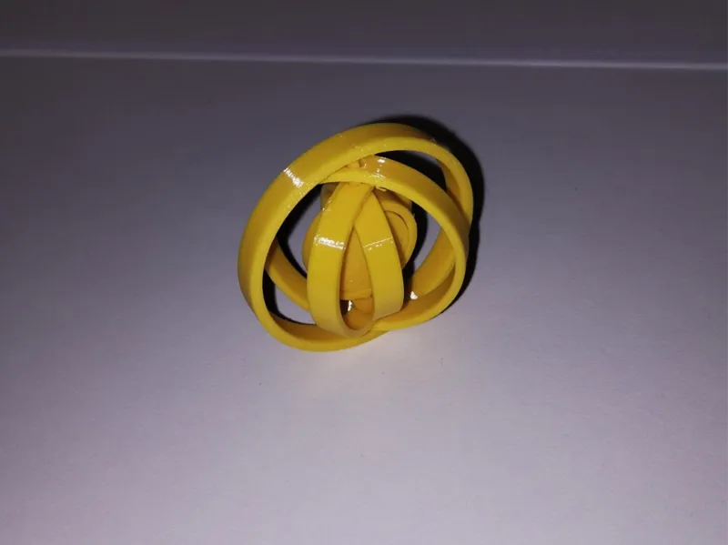 Simple rotating fidget (tolerance challenge)