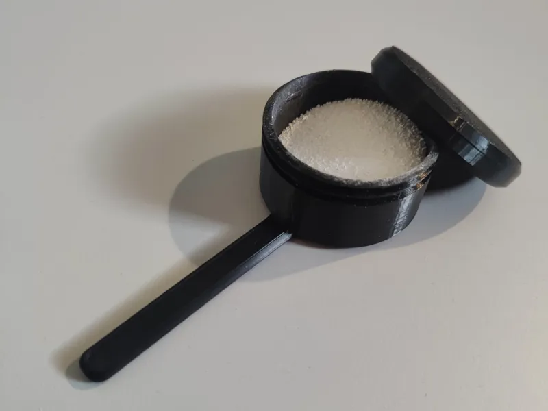 0.4 dl measuring cup with lid
