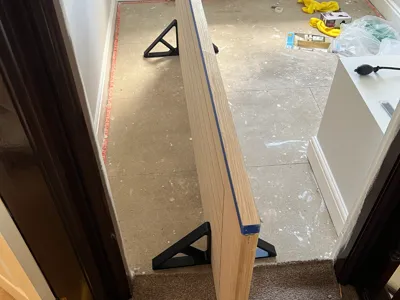 35mm Door Stand