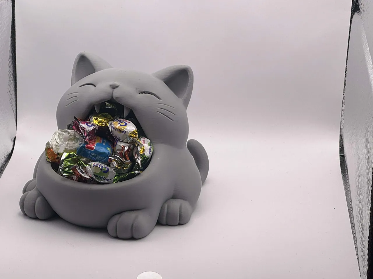 Yawn Bowl Cat – cute storage kitty view 3