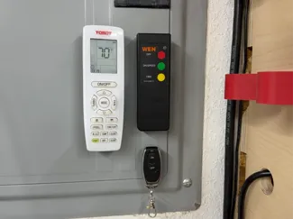 Magnetic Remote Wall Mount