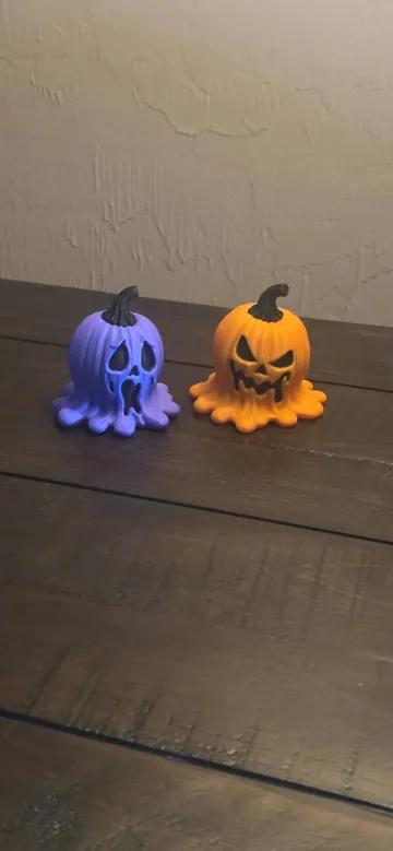 Adorno temático: Dual Halloween Spooky Melted Face Pumpkin — vista de referencia 3