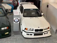 Présentoir de vente pour diorama 1:18 — photo 2