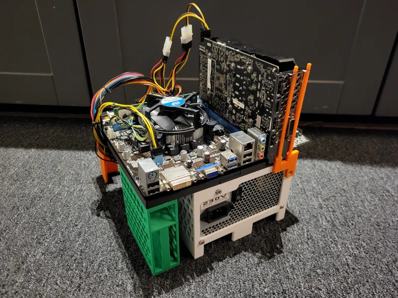 PC TestBench Case (mATX/ITX)