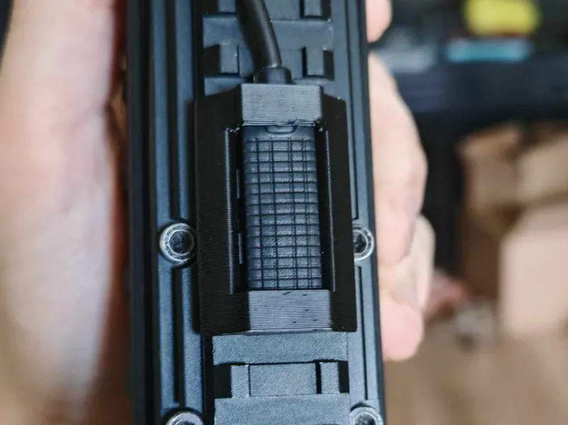 Flashlight pressure switch mount