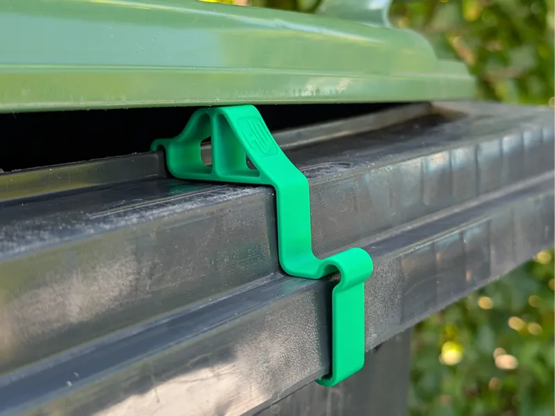 Garbage Bin Vent Clip – Anti-Insect & Odor