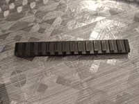 Rail universel pour répliques de fusil — photo 1