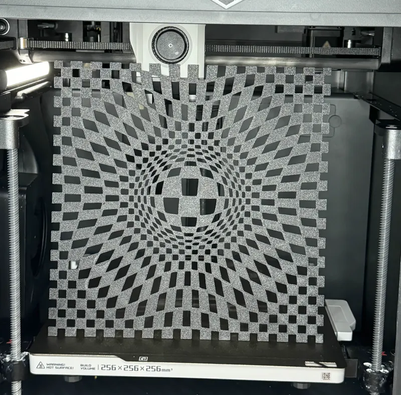 Diamond optical illusion wall decoration