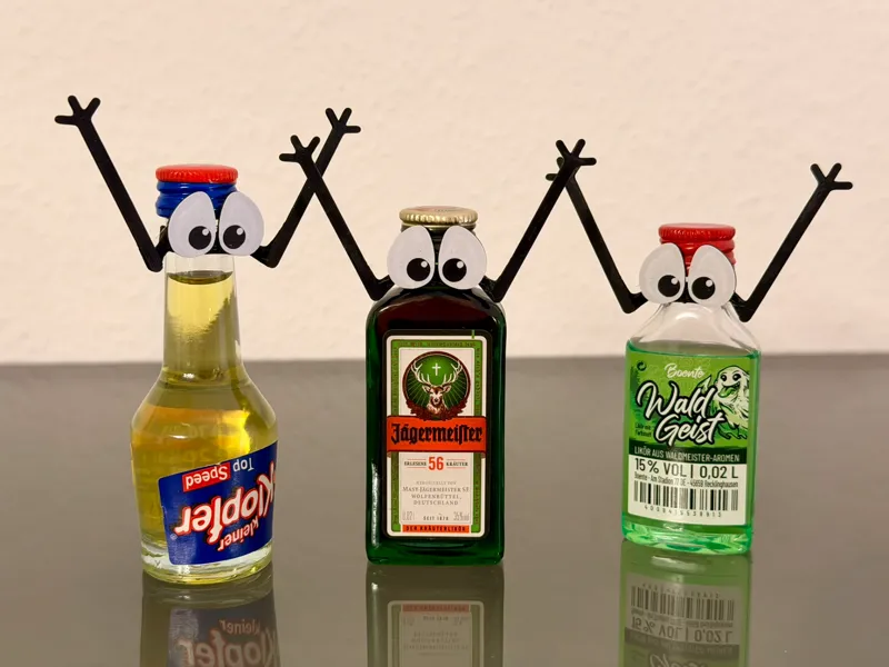 Funny pin figure for shot bottles / Jägermeister