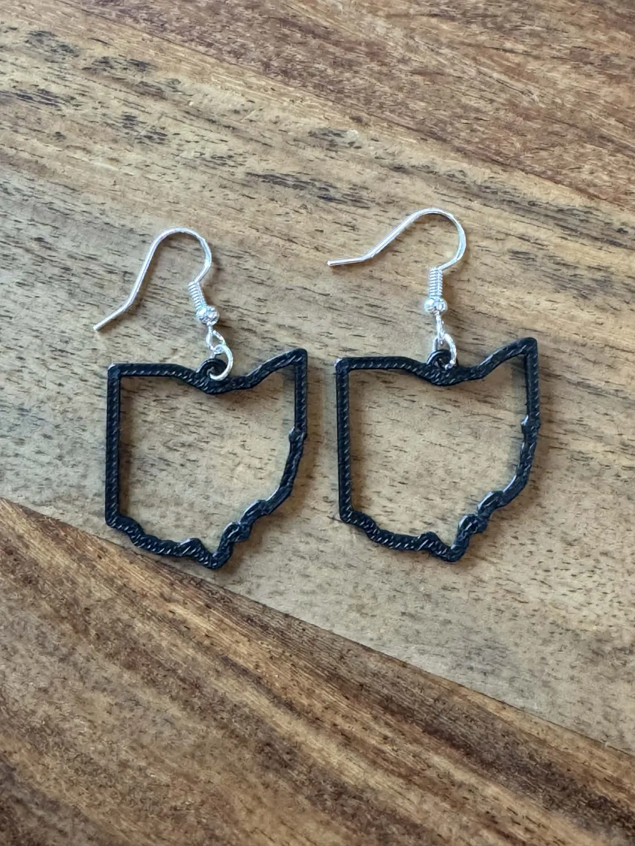 Ohio outline dangle earrings view 2