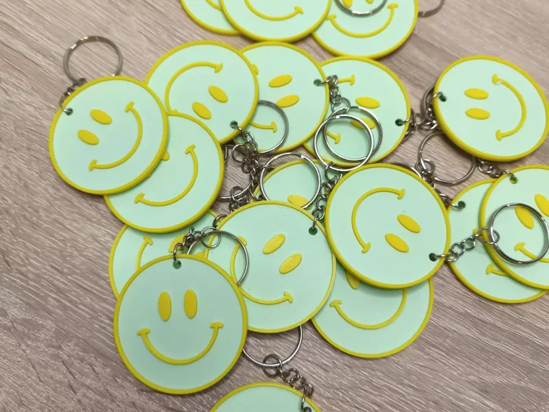 keychain smile 