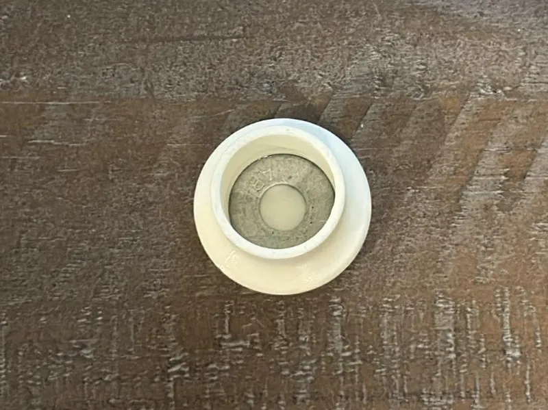 One Simple Wreath Magnetic Clip