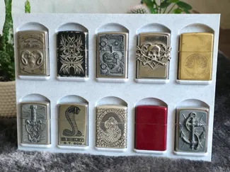 Zippo Stand