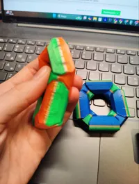 PetG repaired seam v.MKR 0.2mm layer, 2 walls, 15% infill