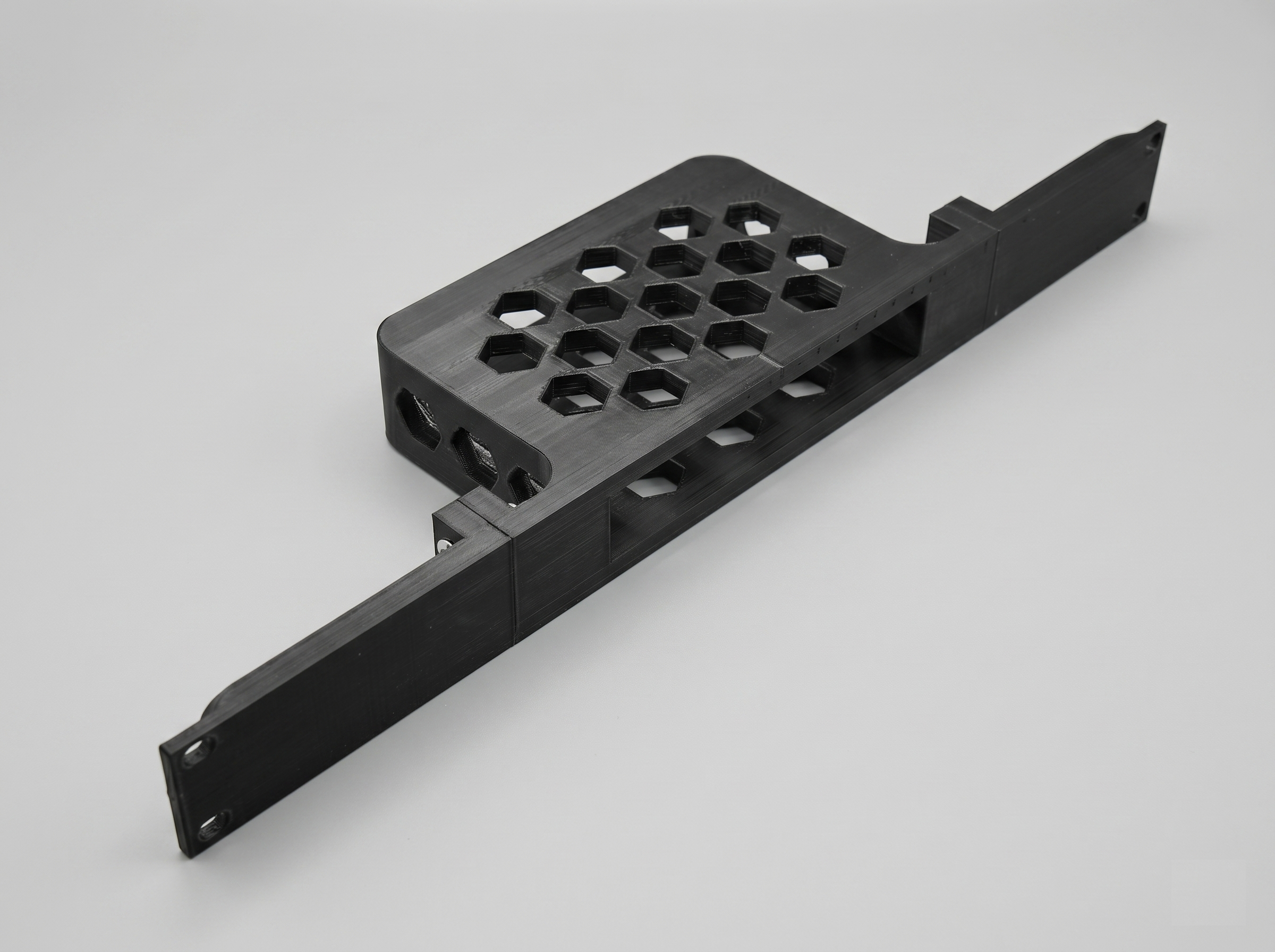 Miniatura 2 do modelo 3D TP-Link ER605 19" Rack Mount