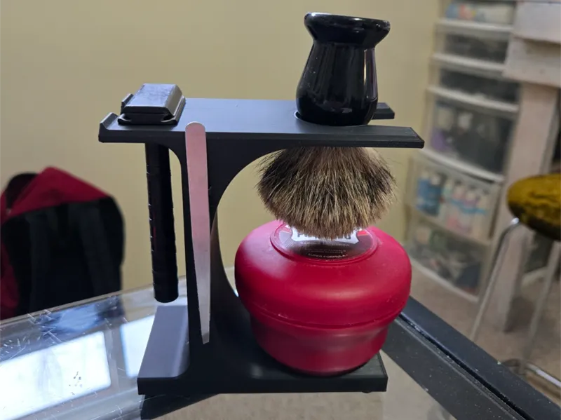 Razor Stand