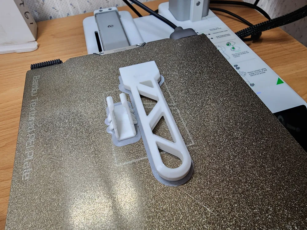 Bambu Lab Scraper – Lightweight with Blade Guard by Yen Lung Huang ...