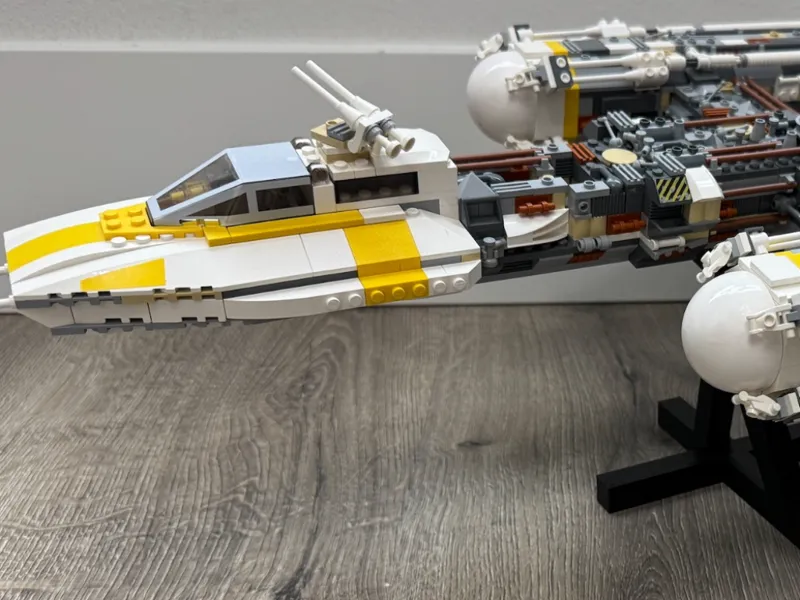 UCS Display Stand - Y-wing Starfighter (10134)
