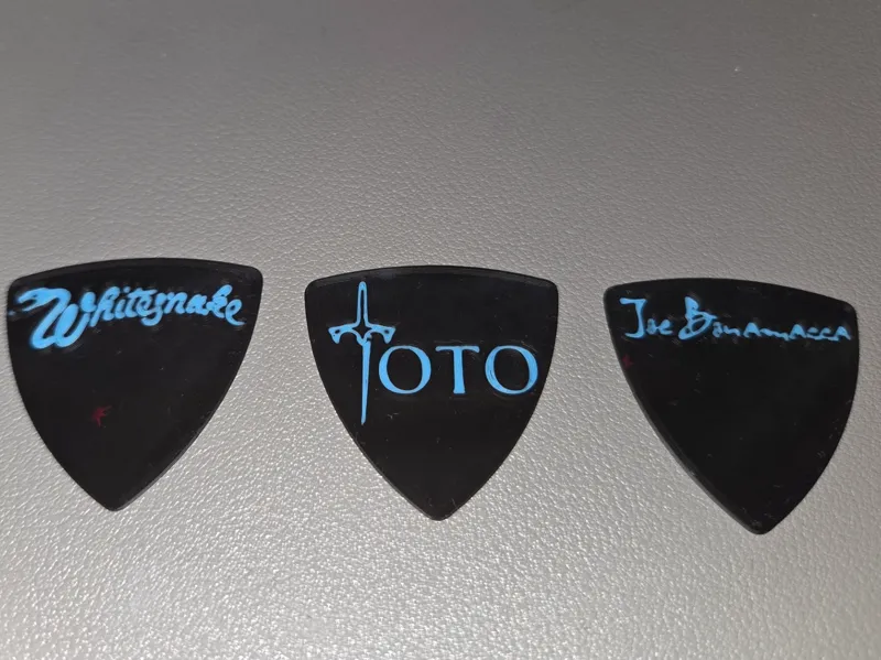Plektren Bandlogo Toto, Joe Bonamassa, Whitesnake
