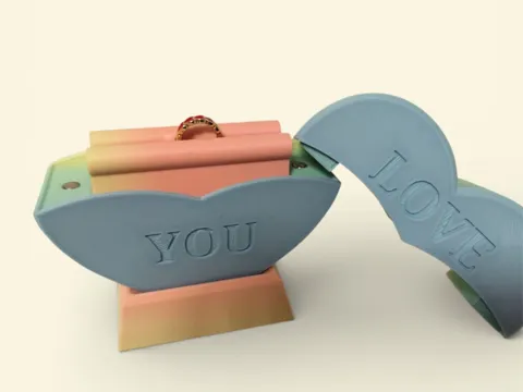 Heart box with magnetic closure