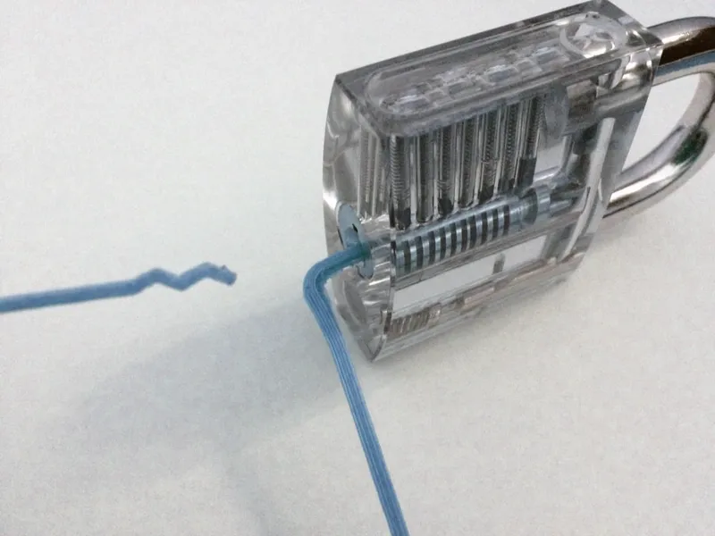 Cardkit Lockpick