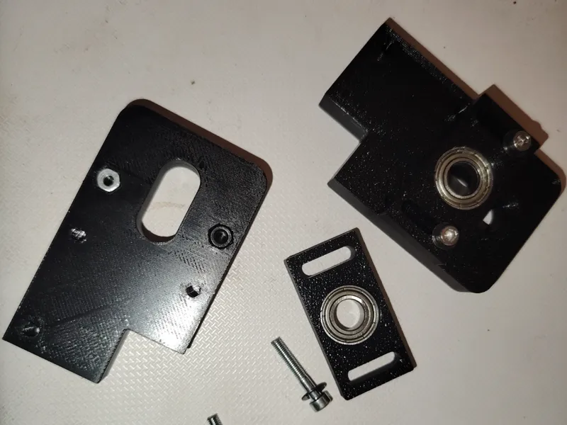 STAFFA CUSCINETTO PER ALBERO 8 MM V-SLOT