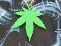 Pendentif feuille de cannabis — photo 2