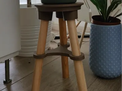 Plant Stool using Kubb batons
