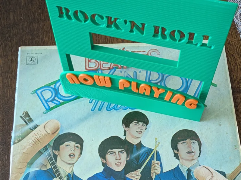 Vynil record holder