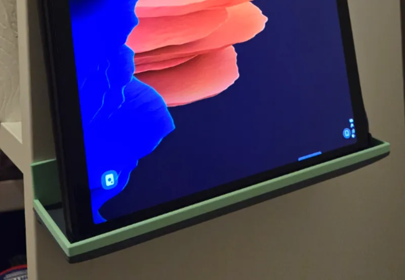 Bedside shelf/ tablet or phone stand