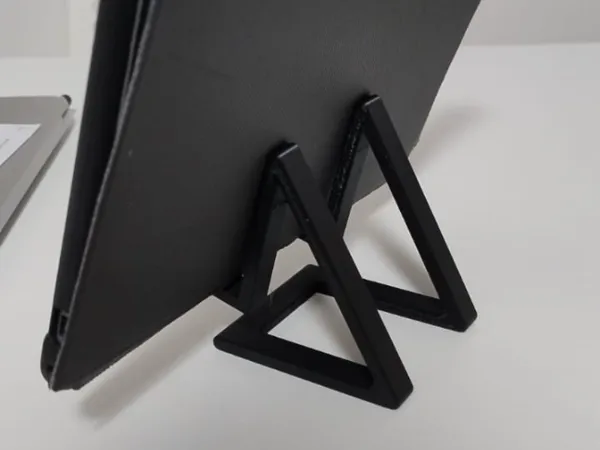 Support noir (PLA) pour téléphone ou tablette