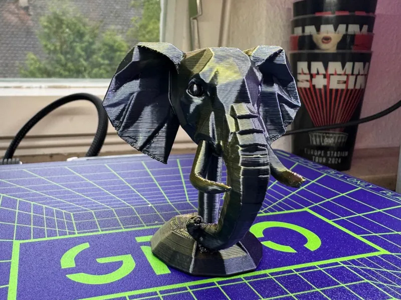 Low-Poly Elefantenkopf – Moderne 3D-Deko