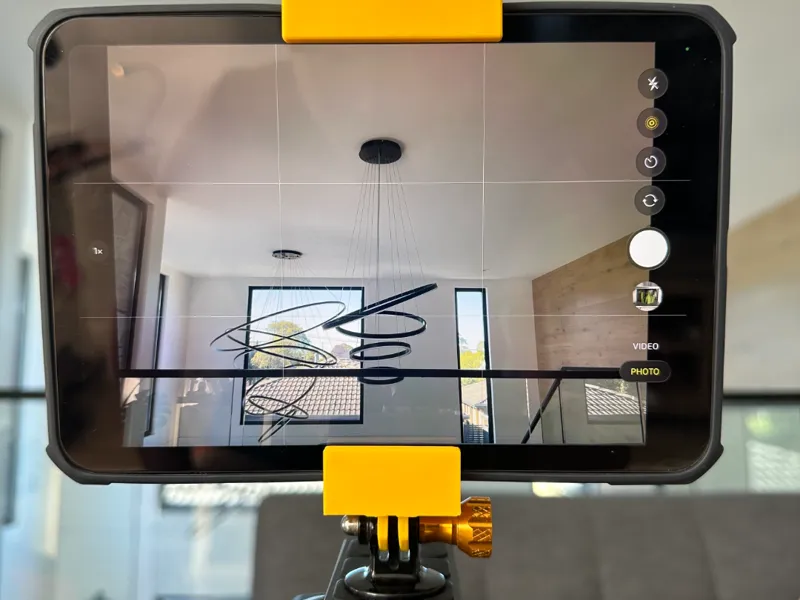 IPad/IPhone mount