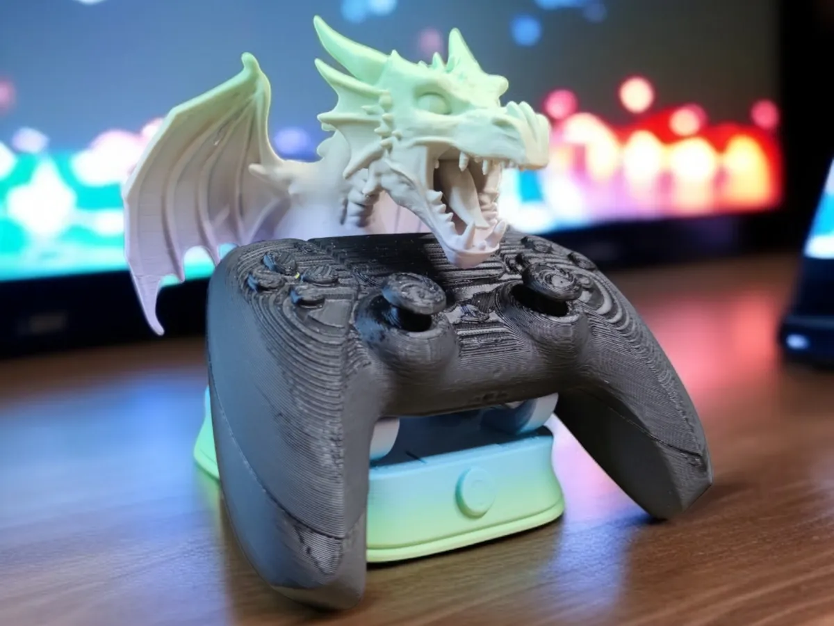 Das dekorative Ornament „Drachenhalter“ im speziellen Design verleiht den Sammelbereichen Eleganz