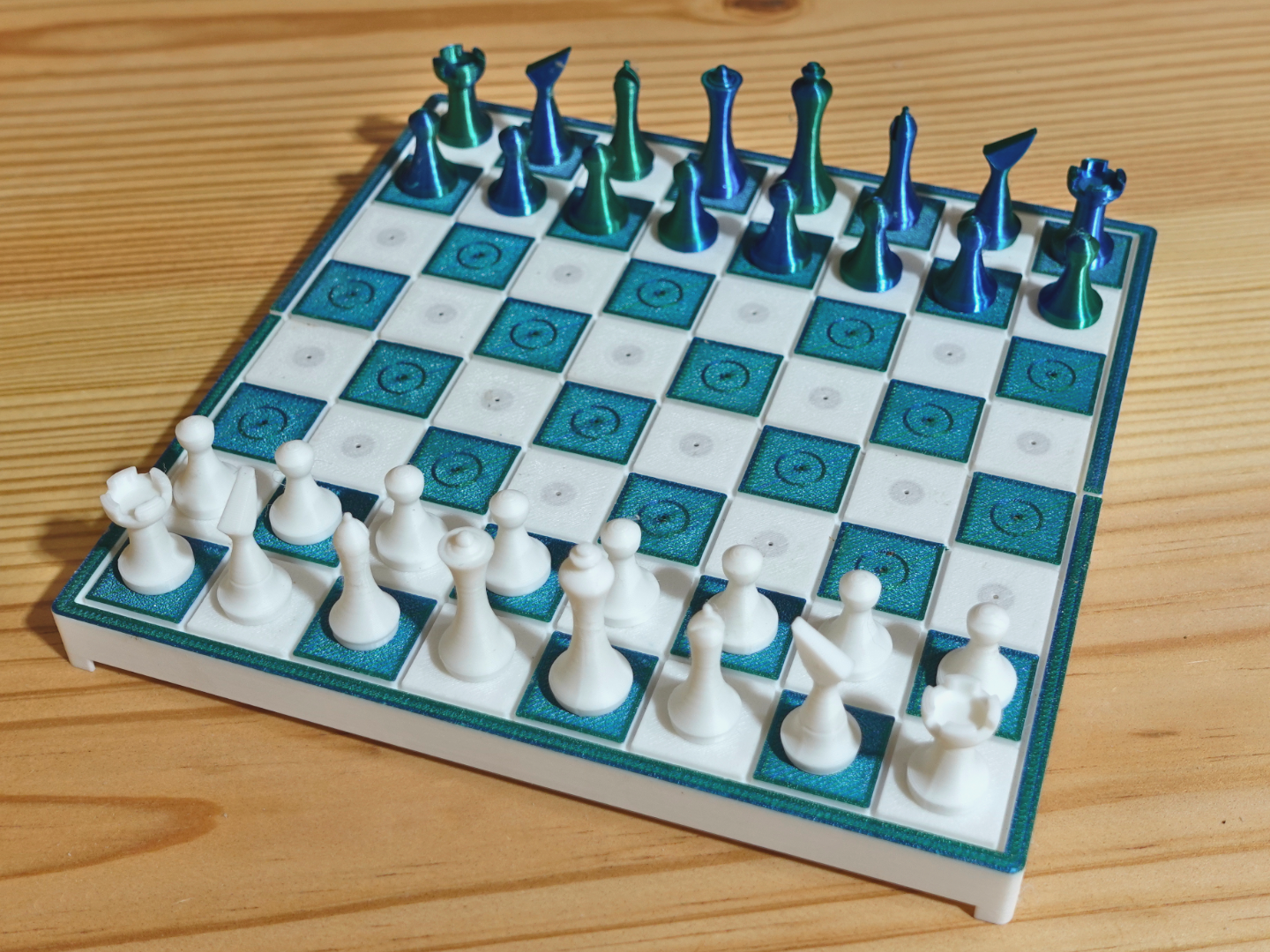 Magnetic Chess Board With pieces